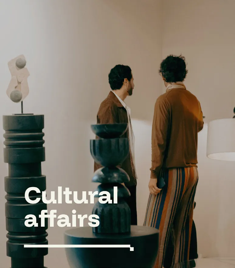 Cultural affairs — exposición de arte en la galería de Bacab Tulum